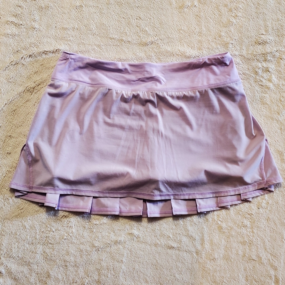 Lululemon Pace Setter Skort. Size 8. Light purple with pink accents.